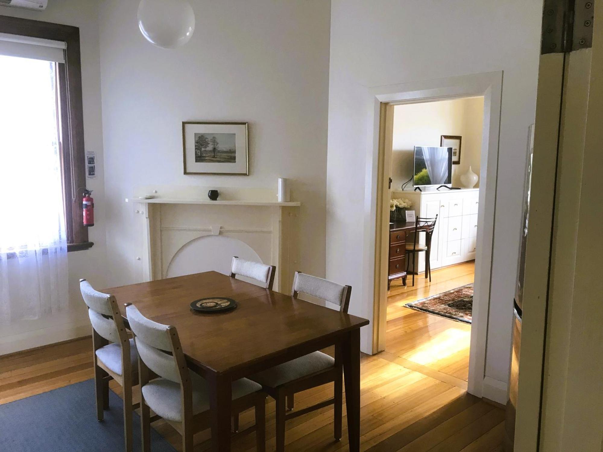 Belton Apartments-Hedge Cottage Хобарт Экстерьер фото